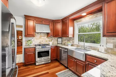 340 W Indian Creek Ct, Fox Point, WI 53217 - Photo 14