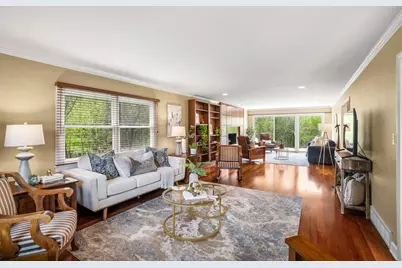 340 W Indian Creek Ct, Fox Point, WI 53217 - Photo 2
