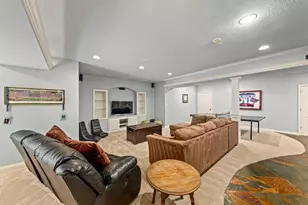 5925 S Conservancy Dr, New Berlin, WI 53151 - Photo 24