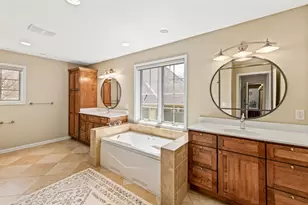 5925 S Conservancy Dr, New Berlin, WI 53151 - Photo 14