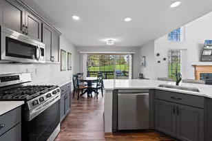 1626 Woodland Dr, Geneva, WI 53147 - Photo 8
