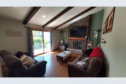 15415 W Fenway Dr, New Berlin, WI 53151 - Photo 16