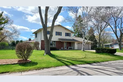 15415 W Fenway Dr, New Berlin, WI 53151 - Photo 1