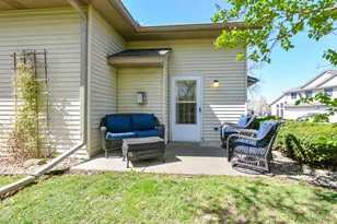 2409 Fox River Pkwy, Waukesha, WI 53189 - Photo 32