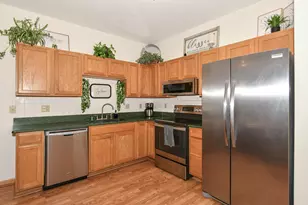 2409 Fox River Pkwy, Waukesha, WI 53189 - Photo 12