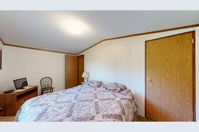 E2817 S Creek Rd, Genoa, WI 54624 - Photo 14