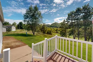 E2817 S Creek Rd, Genoa, WI 54624 - Photo 22