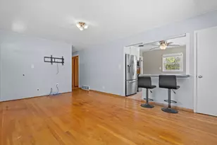 2951 S 101st St, West Allis, WI 53227 - Photo 4