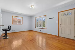 2951 S 101st St, West Allis, WI 53227 - Photo 2