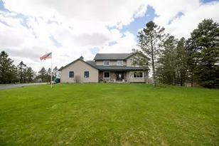 W204N4833 Lannon Rd, Menomonee Falls, WI 53051 - Photo 2