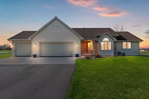 6732 Apple Blossom Ln, Wrightstown, WI 54126 - Photo 30