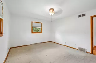 21715 Hillcrest Dr, Brookfield, WI 53186 - Photo 22