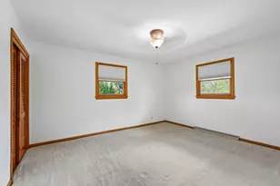 21715 Hillcrest Dr, Brookfield, WI 53186 - Photo 20