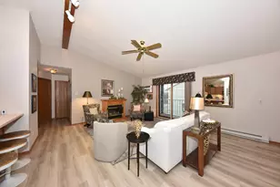 810 Rockingham Ct, West Bend, WI 53090 - Photo 32