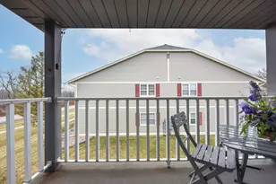 810 Rockingham Ct, West Bend, WI 53090 - Photo 12