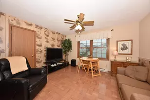 810 Rockingham Ct, West Bend, WI 53090 - Photo 22