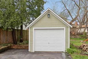 208 Oakland Ave, Waukesha, WI 53186 - Photo 24