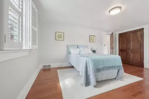 208 Oakland Ave, Waukesha, WI 53186 - Photo 18