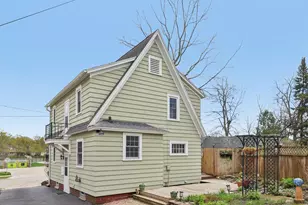 208 Oakland Ave, Waukesha, WI 53186 - Photo 22