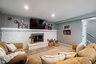 1452 N Lapham St, Oconomowoc, WI 53066 - Photo 6