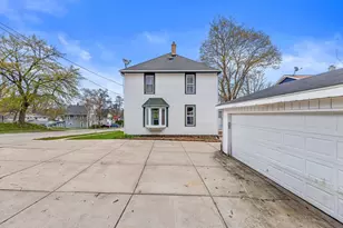 140 Spring St, Waukesha, WI 53188 - Photo 38