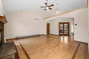 210 Hunters Xing S -, Slinger, WI 53086 - Photo 20