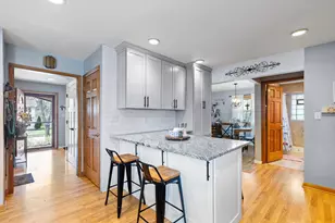 N42W5598 Wilshire Dr, Cedarburg, WI 53012 - Photo 6