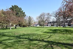 5132 S King Arthurs Ct, Greenfield, WI 53221 - Photo 30
