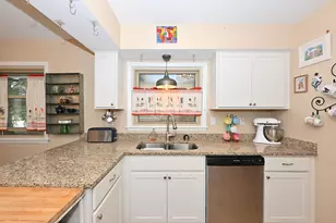 817 Montana Ave, South Milwaukee, WI 53172 - Photo 10