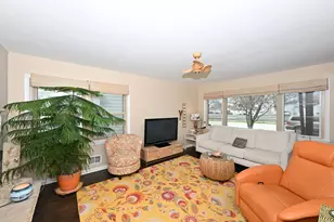 817 Montana Ave, South Milwaukee, WI 53172 - Photo 6