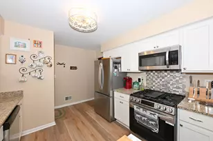 817 Montana Ave, South Milwaukee, WI 53172 - Photo 12