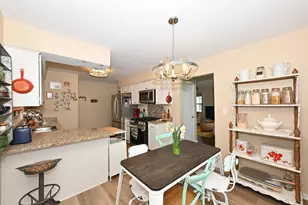 817 Montana Ave, South Milwaukee, WI 53172 - Photo 8
