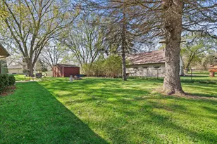N6637 Juniper Rd, Sugar Creek, WI 53121 - Photo 36