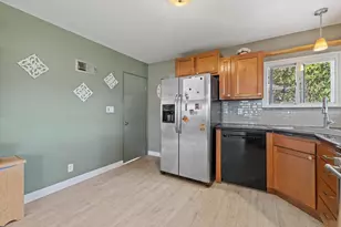 N6637 Juniper Rd, Sugar Creek, WI 53121 - Photo 4