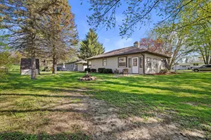 N6637 Juniper Rd, Sugar Creek, WI 53121 - Photo 34