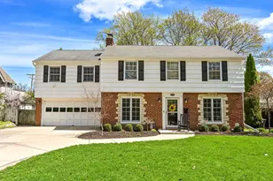 2162 N 74th St, Wauwatosa, WI 53213 - Photo 40