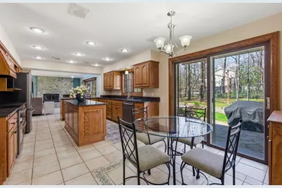 4550 W Thorncrest Dr, Franklin, WI 53132 - Photo 10