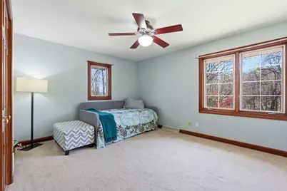 4550 W Thorncrest Dr, Franklin, WI 53132 - Photo 24