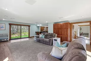 4550 W Thorncrest Dr, Franklin, WI 53132 - Photo 6