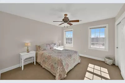 13300 N Silver Fox Dr, Mequon, WI 53097 - Photo 16