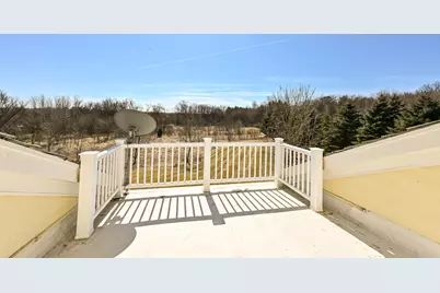 13300 N Silver Fox Dr, Mequon, WI 53097 - Photo 24