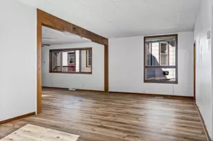 2135 Market St, La Crosse, WI 54601 - Photo 4