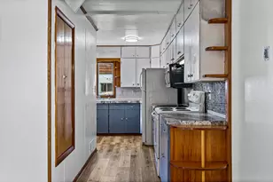 2135 Market St, La Crosse, WI 54601 - Photo 10