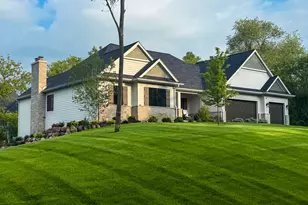 1260 Deer Ct, Geneva, WI 53147 - Photo 2