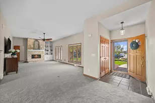 209 Green Valley Dr, Racine, WI 53406 - Photo 4