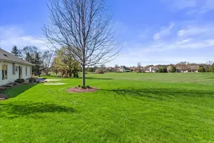 209 Green Valley Dr, Racine, WI 53406 - Photo 30