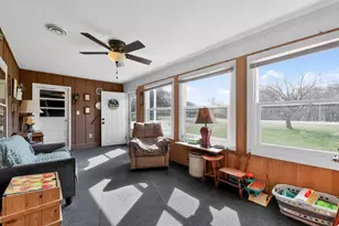 33606 Bohner Dr, Burlington, WI 53105 - Photo 4