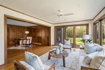 9731 N Hilltop Ln, Mequon, WI 53092 - Photo 36