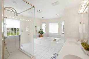 9731 N Hilltop Ln, Mequon, WI 53092 - Photo 46