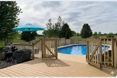 15328  Kingston Way, Racine, WI 53126 - Photo 2